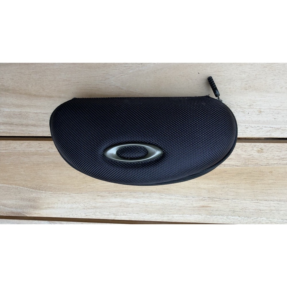 Oakley Sunglasses Hard Case Zip Eyeglasses Clam Shell